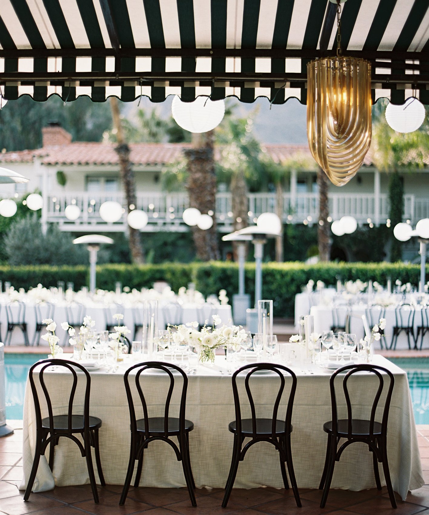 Gabi+Matt_2022_ColonyPalms_0219