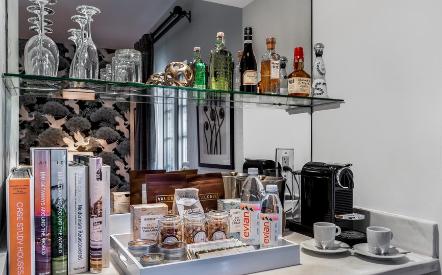 Mini Bar
